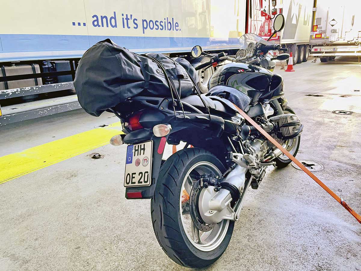 Ladungssicherung auf der Fähre Ladungssicherung auf der Fähre