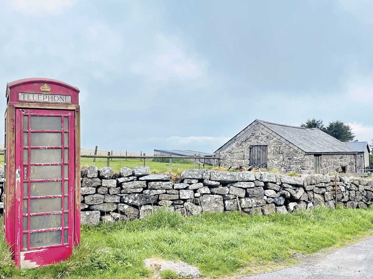 Seit 1924 gibt es die bekannten roten Telefonzellen. Seit 1924 gibt es die bekannten roten Telefonzellen.