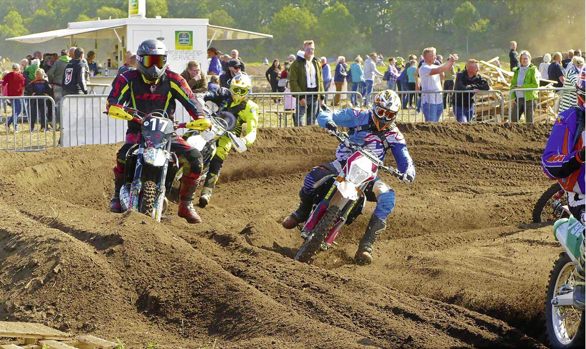 Der Enduro Club Lingen bietet eine klasse Show Der Enduro Club Lingen bietet eine klasse Show