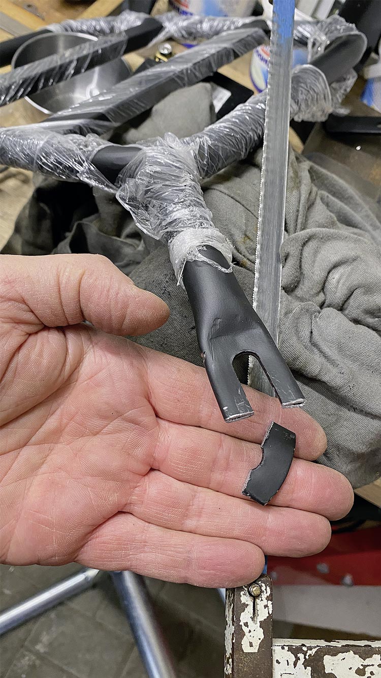 Biegen und Sägen. Zubehör-Träger direkt aus Indien. Biegen und Sägen. Zubehör-Träger direkt aus Indien.