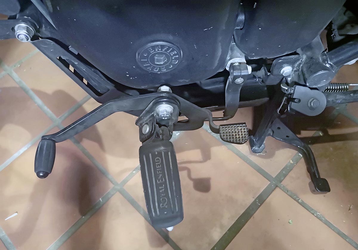 Klasse Sache: eine Schaltwippe - Royal Enfield Meteor 350 Fireball