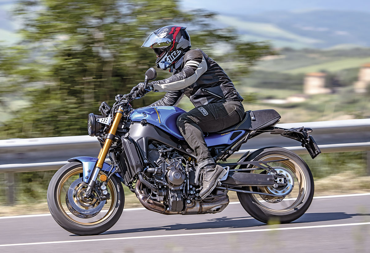 Toller Spaß auf der Landstraße - Yamaha XSR 900 Toller Spaß auf der Landstraße - Yamaha XSR 900