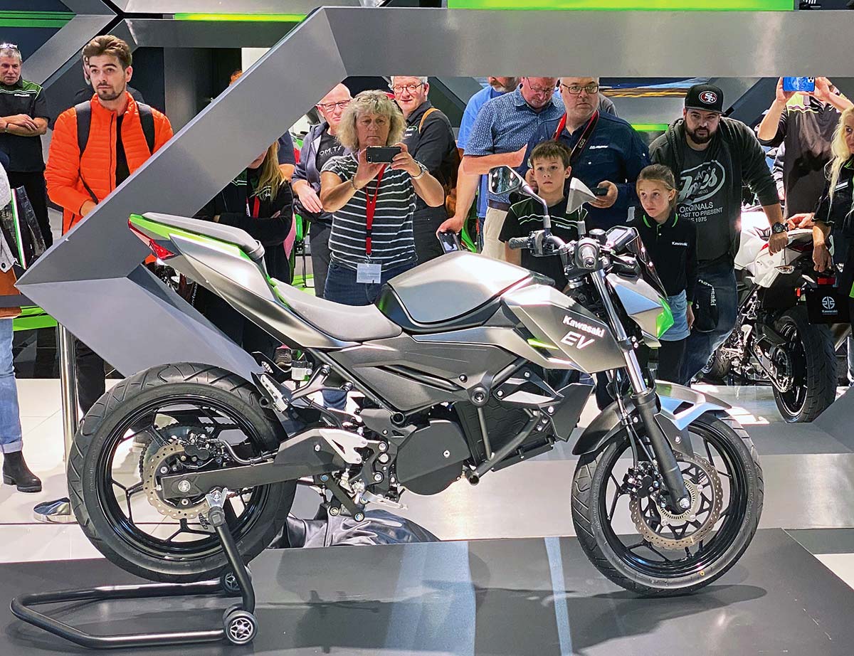 Auch Kawasaki präsentiere einen elektrischen Prototypen 