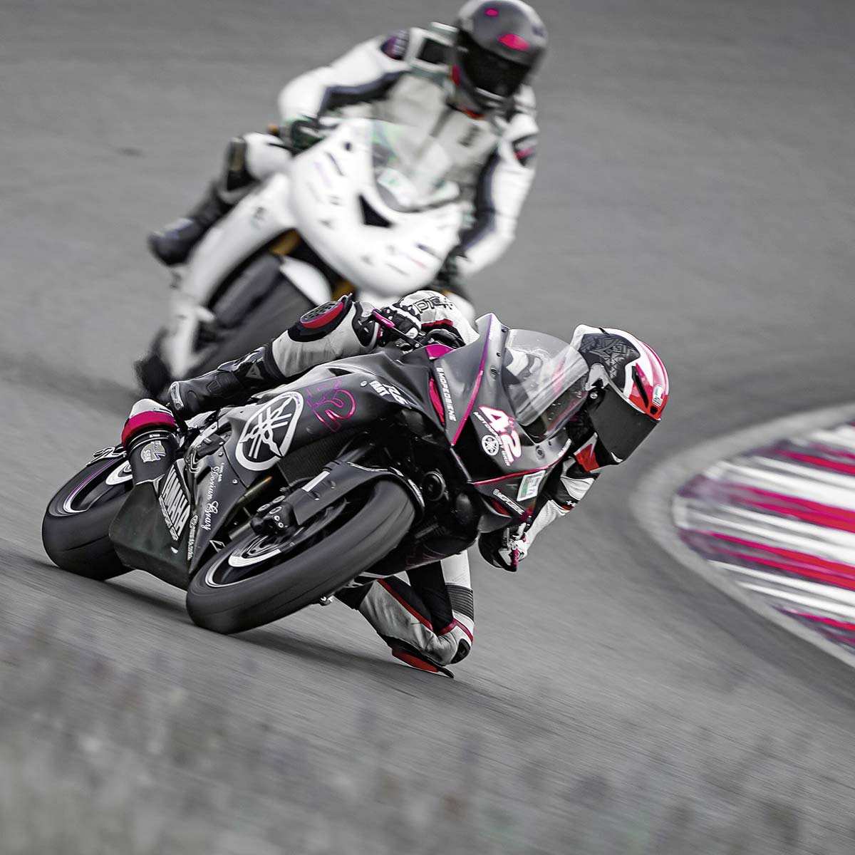 Fahrspaß auf der Renne mit der Yamaha R6 Fahrspaß auf der Renne mit der Yamaha R6