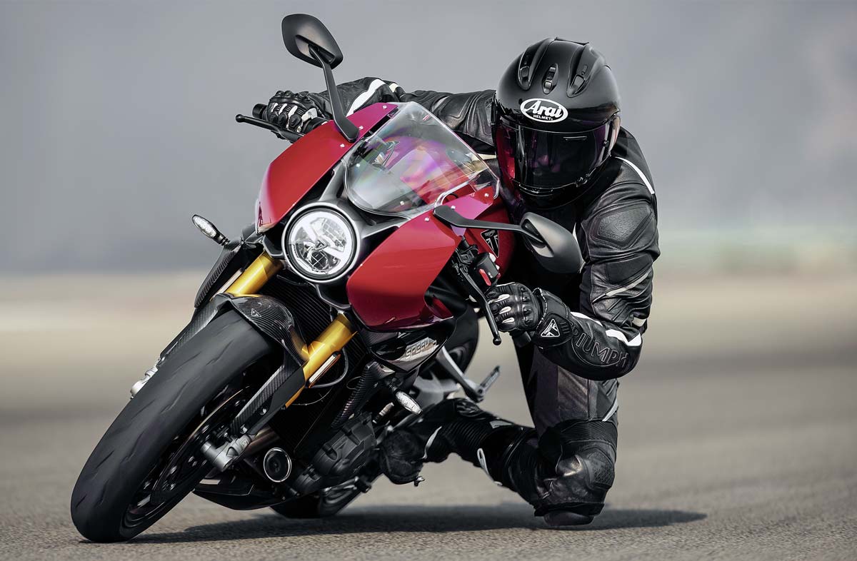 Triumph Speed Triple 1200 RR - Die macht nicht nur auf der Renne Spaß!