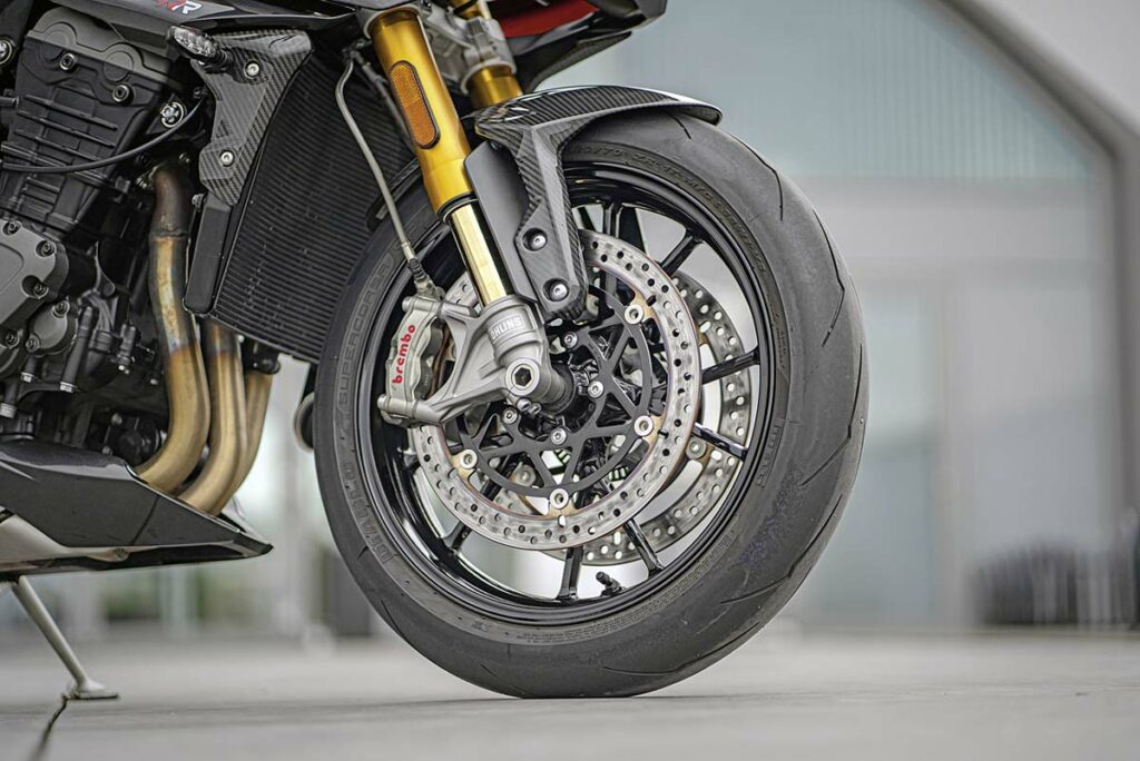 Öhlins-Gabel, Brembo-Bremsen