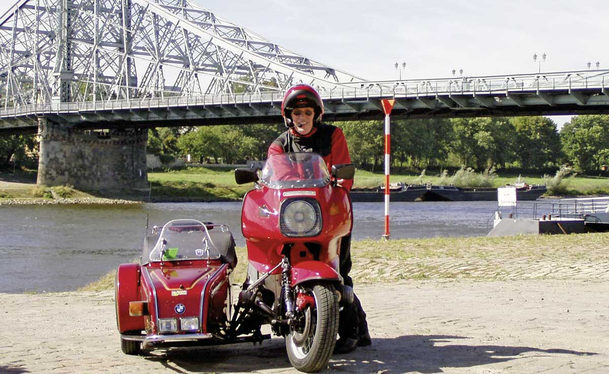 Mit der HWO BMW Nr. 3 am "Blauen Wunder"