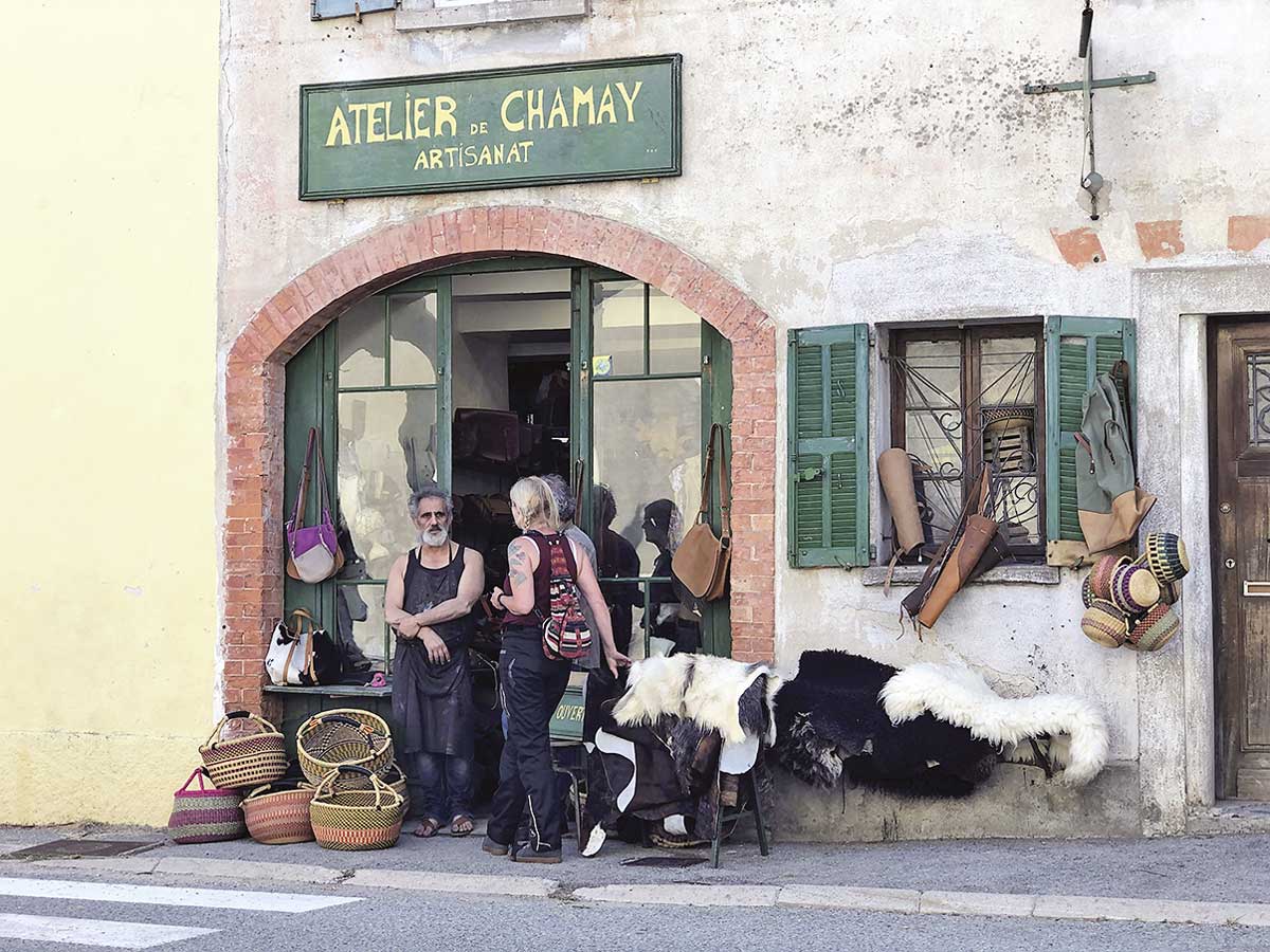 Jean-Paul zeigt uns Handwerkskunst aus Leder