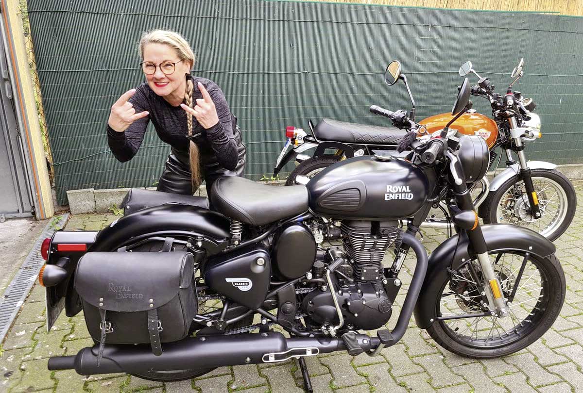 Mit der Royal Enfield 350 Classic startete Billa durch …