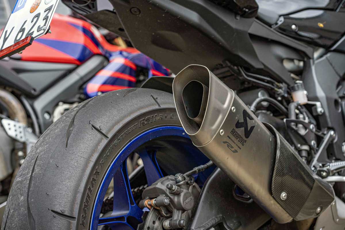 Zu laute Motorräder und herausgenommene dB-Eater sind immer noch an der Tagesordnung.