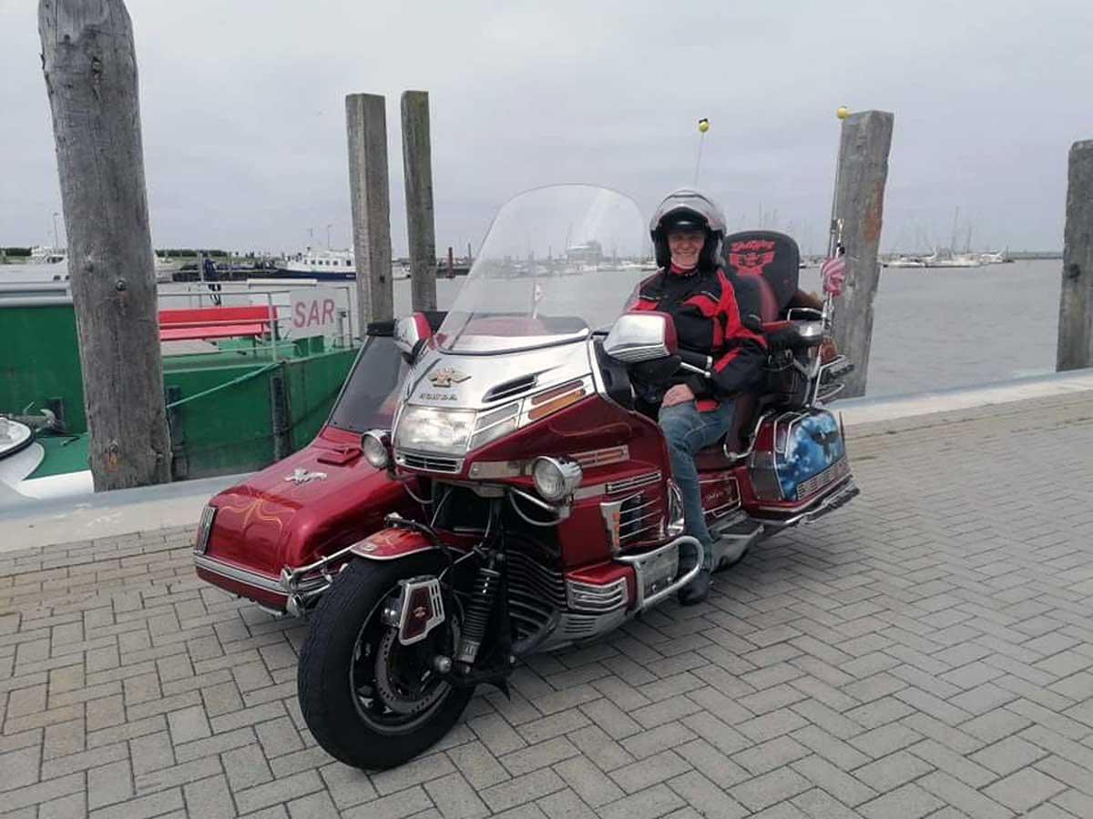 Manuela und ihr Goldwing-Gespann im Jahr 2023