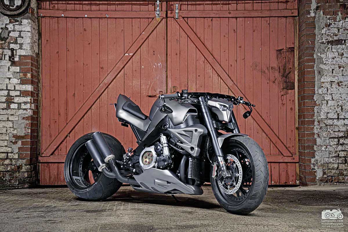 Titan MMXVII [Suzuki B-King] 