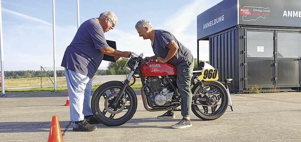 Technische Abnahme, da müssen alle durch