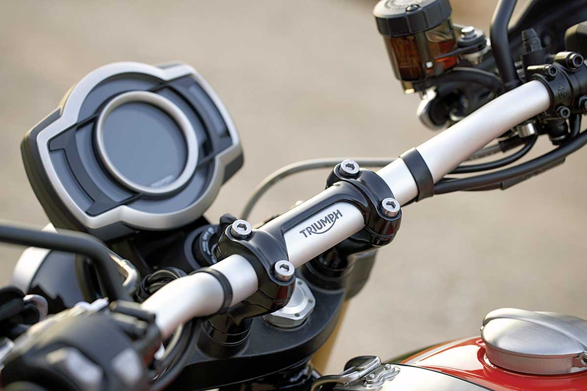 Cockpit der Scrambler 1200 XE