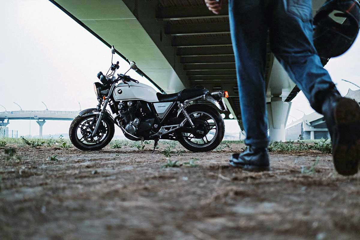 Ein Wunschkennzeichen an einem Motorrad kann ein echter Hingucker oder aber ein cleverer Insider sein.