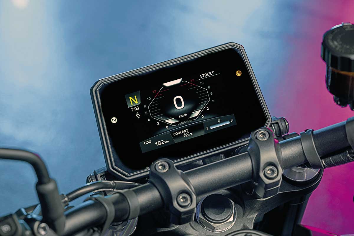 5-Zoll Farb-TFT mit Connectivity