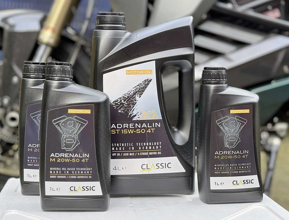 Diverse Öle und Betriebsstoffe hat Classic Oil sowieso im Sortiment