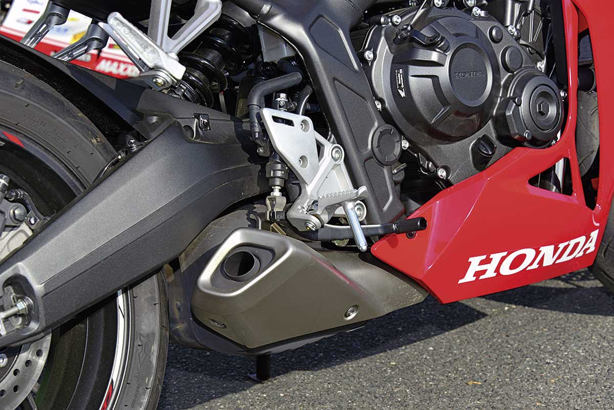 Süßer kleiner Stummelauspuff