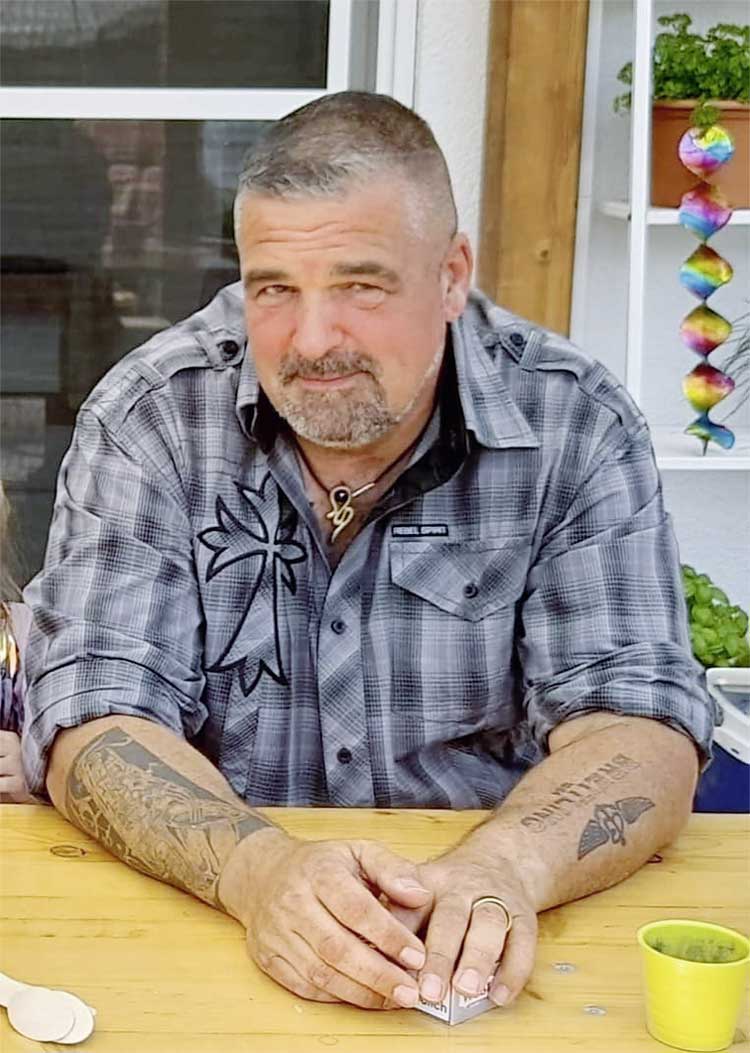 Oliver möchte zum Nachdenken anregen