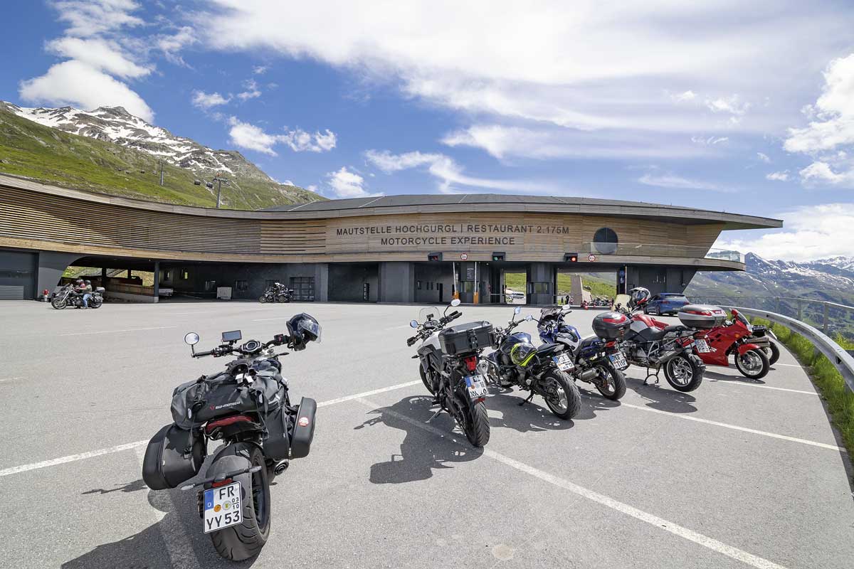 Mautstation und Museum am Timmelsjoch