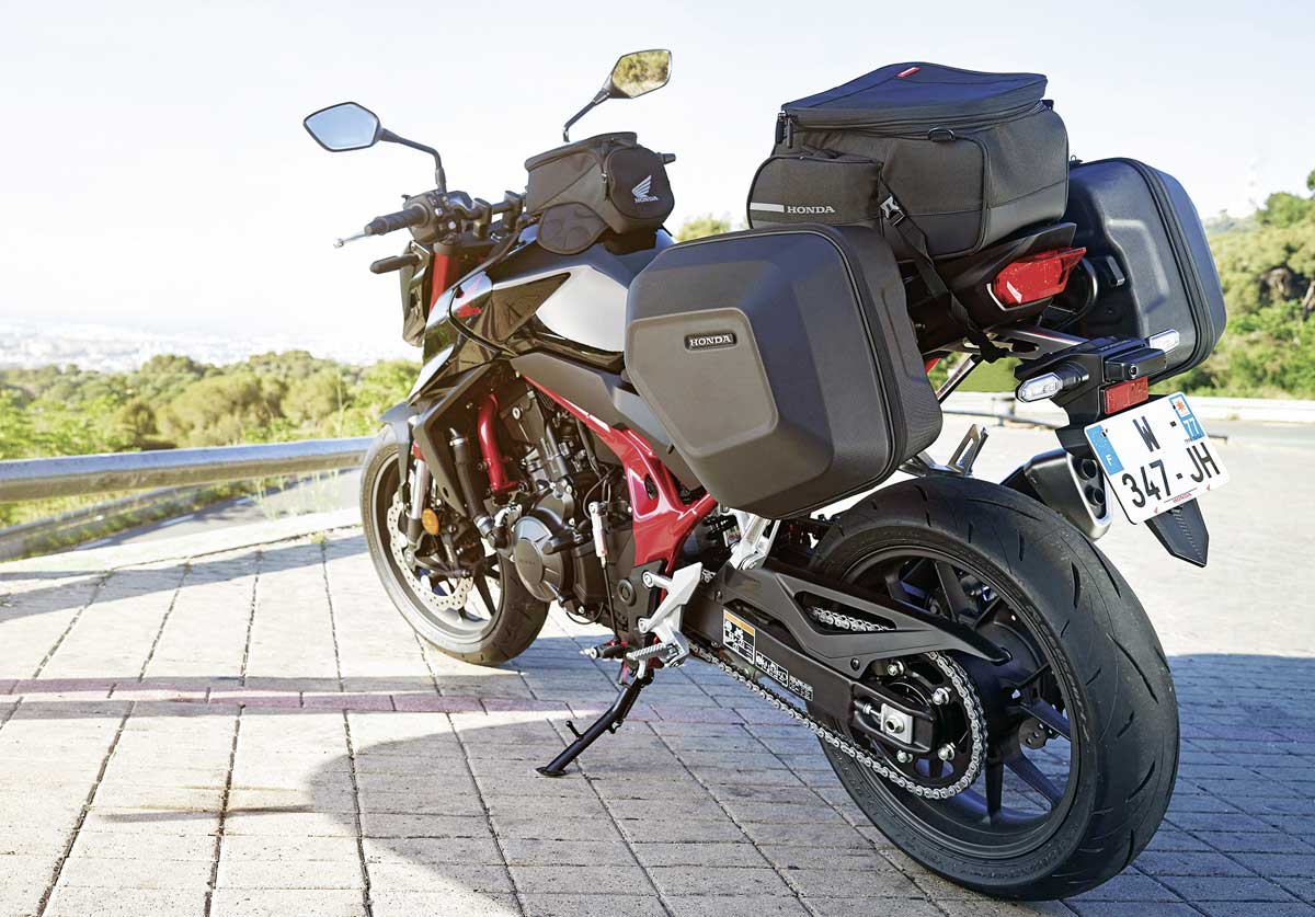 Ein Gepäcksystem gibts direkt bei Honda