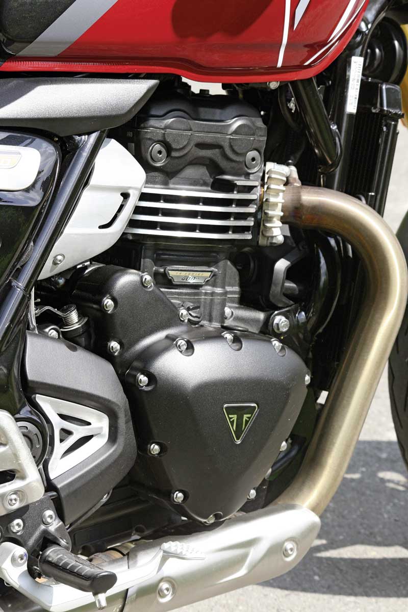 29,4 kW / 40 PS bei 8000 U/min aus genau 398 ccm