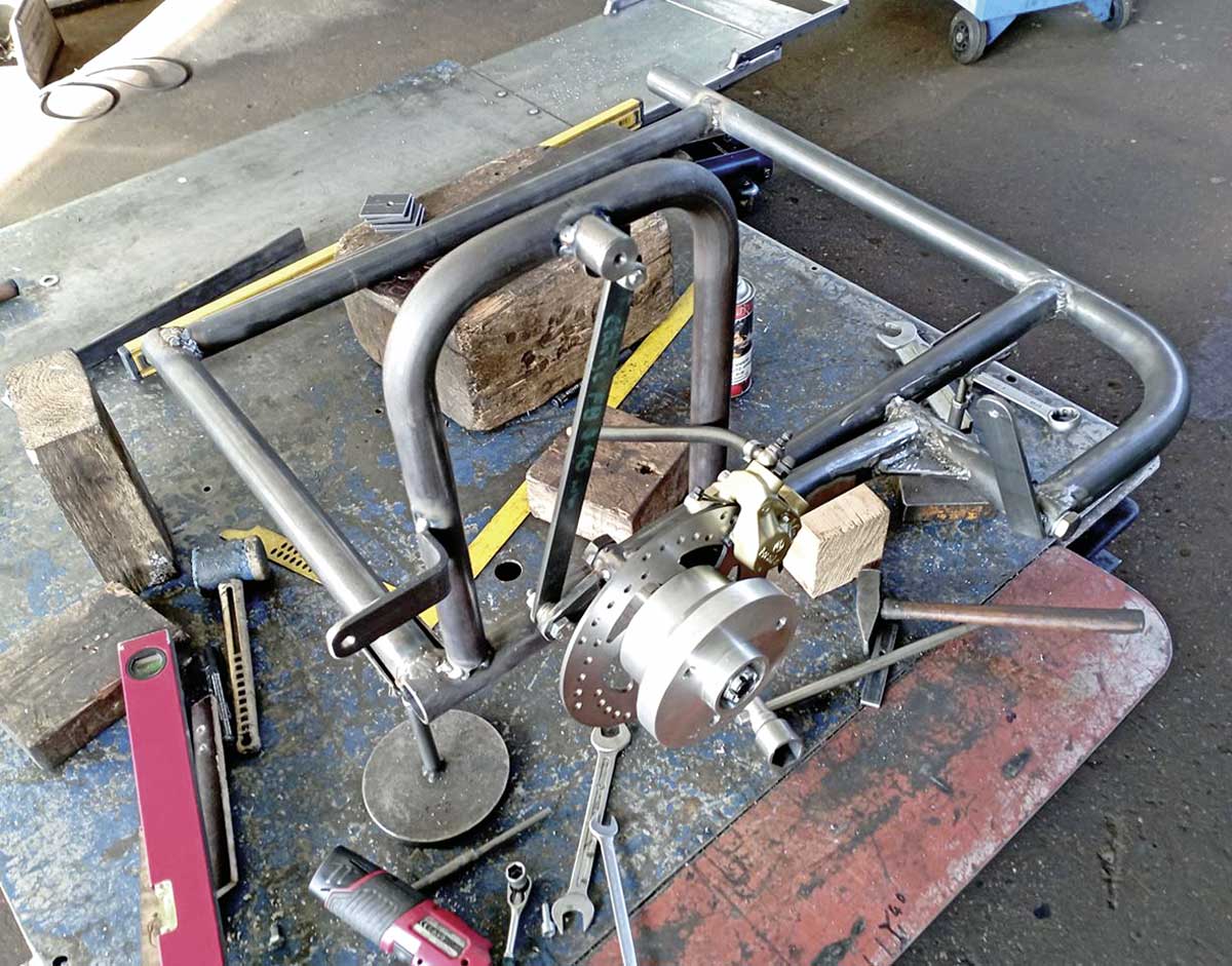 Aufbau des Seitenwagenrahmens