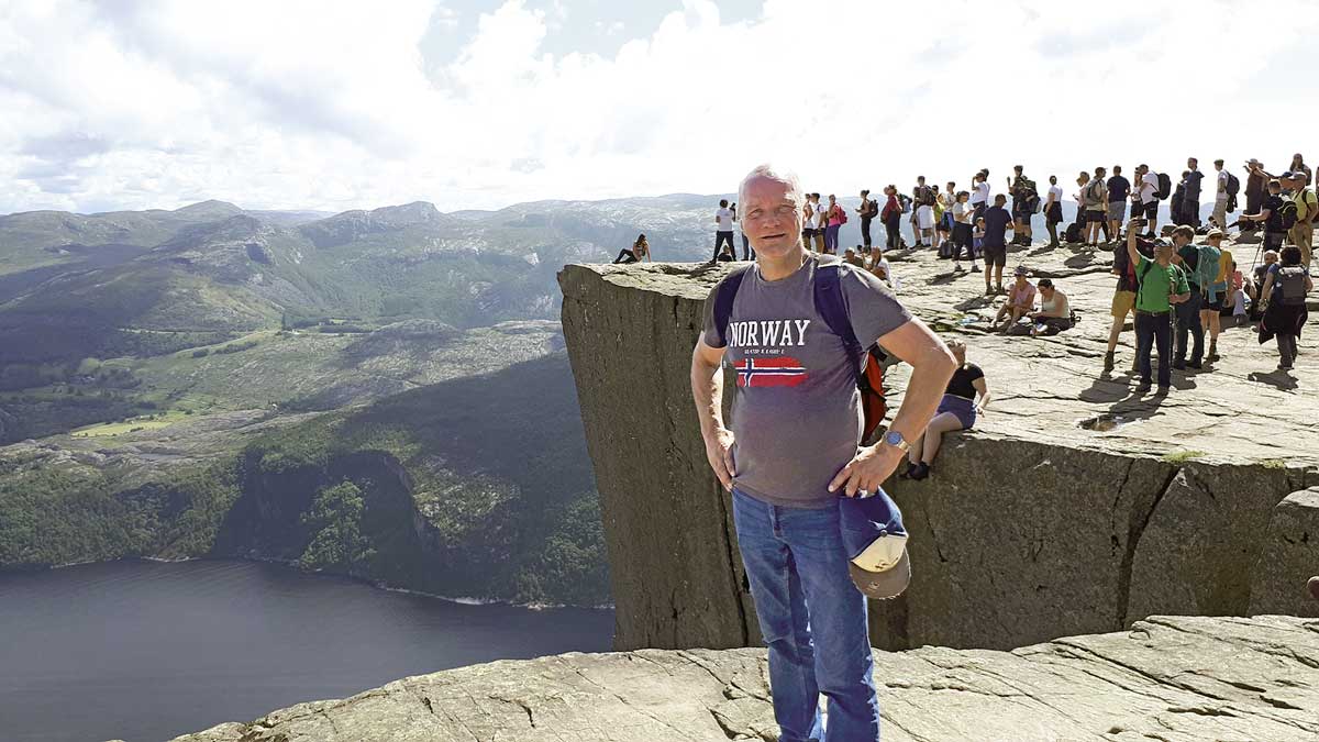 Touri-Foto-Hotspot: Preikestolen mit Aussicht auf den Lysefjord