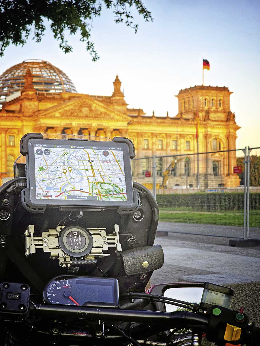 DMD2 führt souverän auch durch den Großstadtschungel