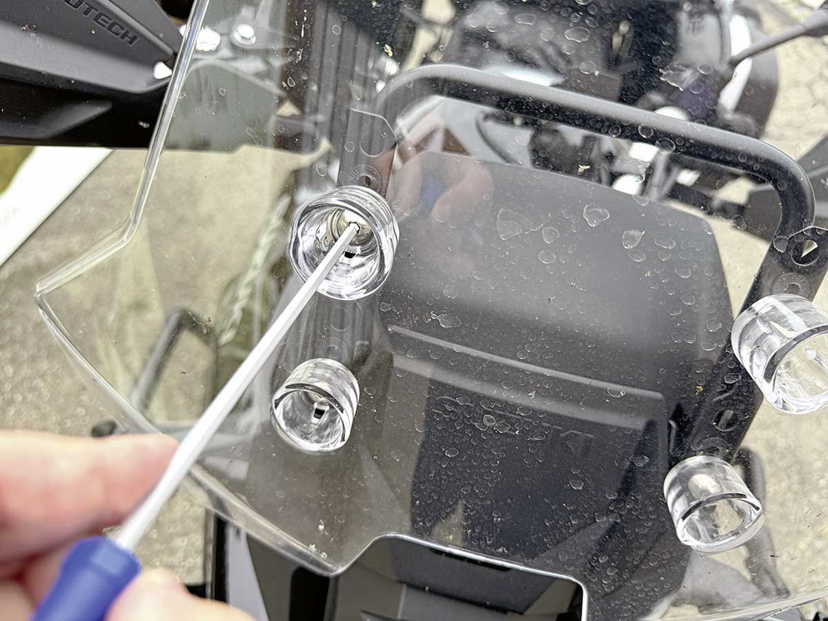 Manuelle Scheibenverstellung mit Werkzeug