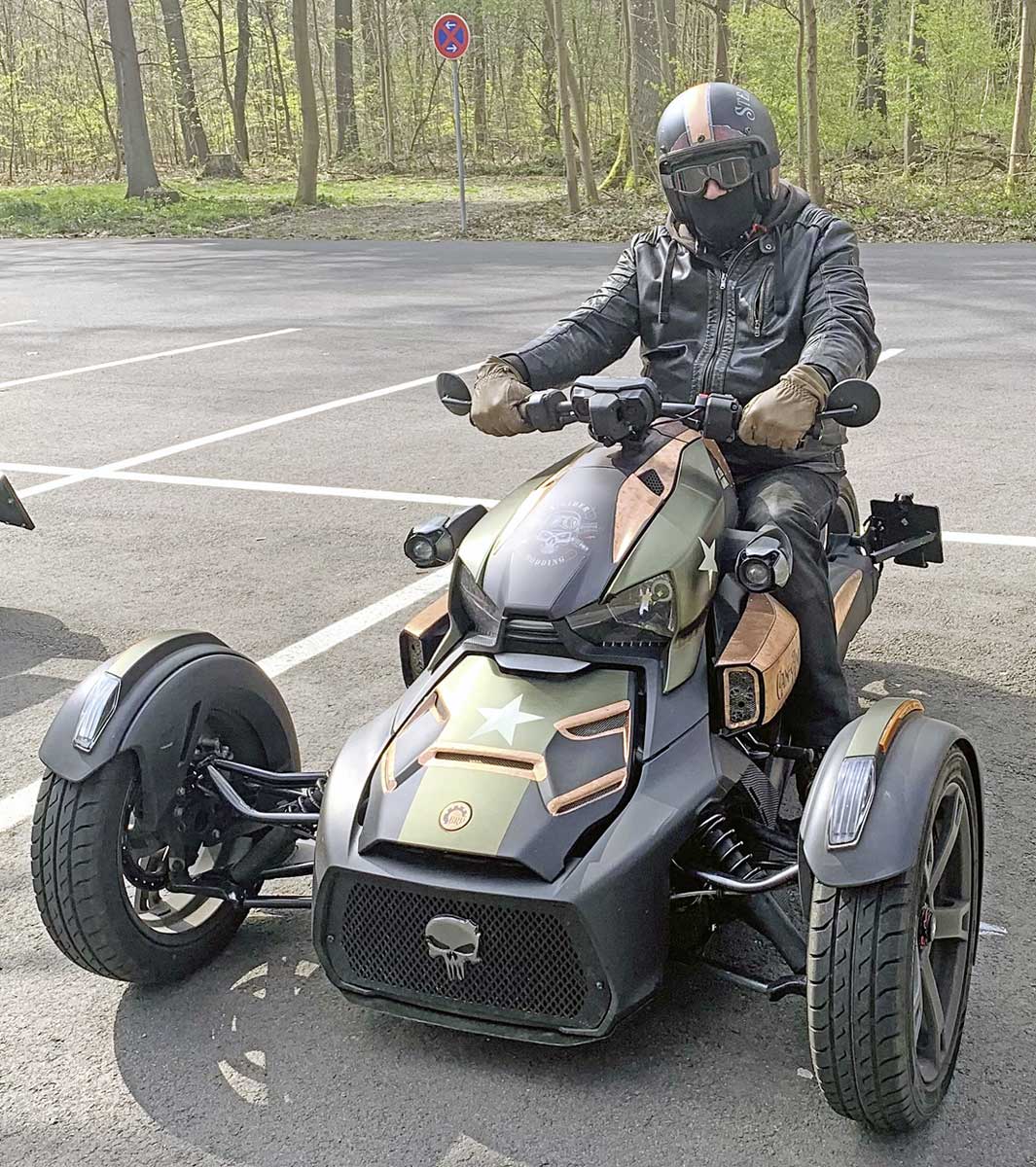 Unverkennbar: der Y-Rider mit seinem Can-Am Ryker