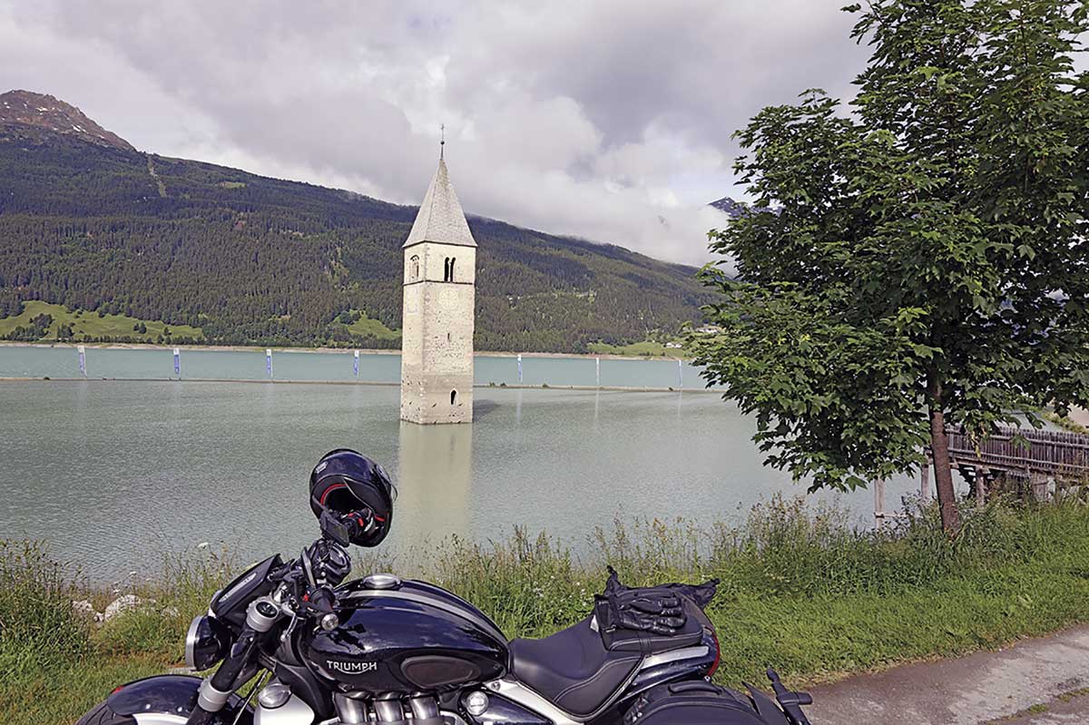 Millionenfach fotografiert: der Reschensee