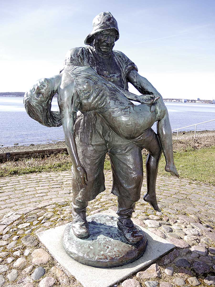 Gerettet - die Statue sorgte für eine kleingeistige Kontroverse