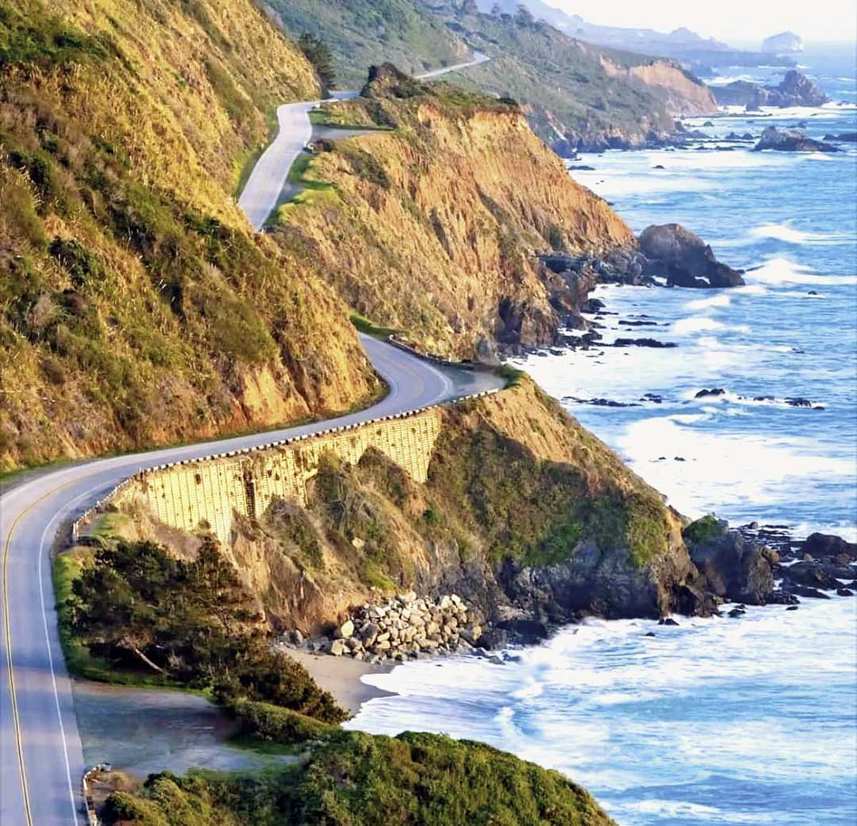 Der Highway No.1 bzw. die California State Route 1 gehört auf jede Bucket-List