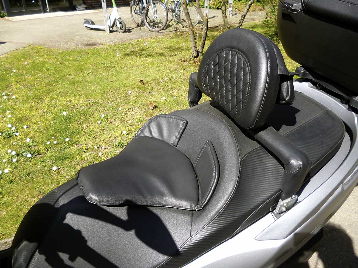 Mehr Sitzkomfort mit Auflage und Rückenlehne